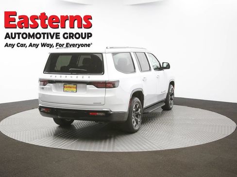 Used 2023 Jeep Wagoneer Series III w/ Preferred Equipment Group RWD image 37