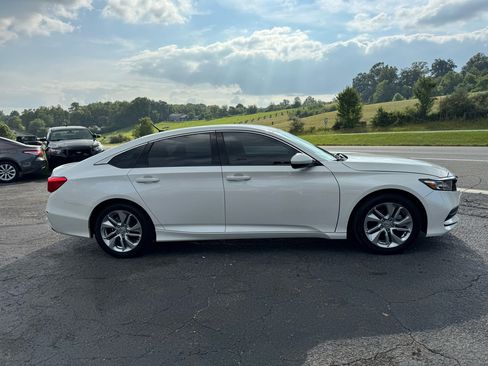 Used 2019 Honda Accord LX image 8