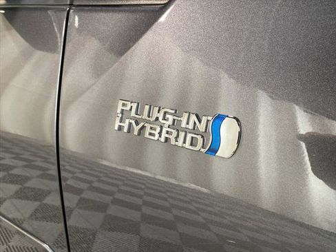 Certified 2022 Toyota Prius Prime XLE image 24