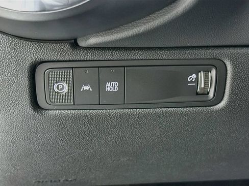 Used 2025 Chevrolet Equinox EV LT w/ Comfort Package FWD image 10
