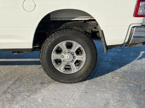 Used 2024 RAM 2500 Big Horn image 11