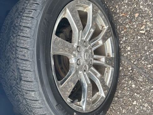 Used 2010 Cadillac Escalade Luxury AWD/4WD image 10