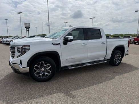 New 2026 GMC Sierra 1500 SLT RWD image 2