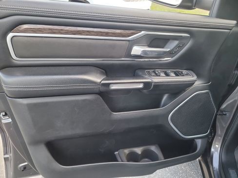 Used 2020 RAM 1500 Laramie RWD image 18