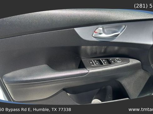 Used 2023 Kia Forte LXS FWD image 16