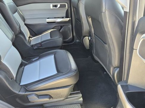 Used 2023 Ford Explorer XLT w/ Equipment Group 202A RWD image 16