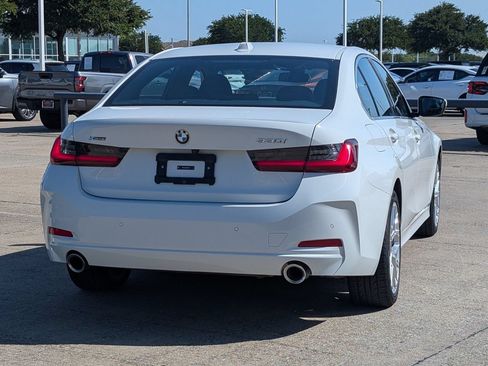 Used 2025 BMW 330i xDrive Sedan AWD/4WD image 4