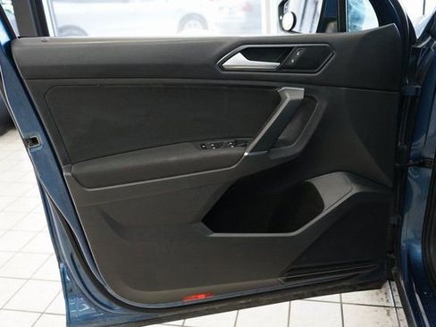 Used 2018 Volkswagen Tiguan S image 21