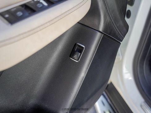 Used 2015 Mercedes-Benz ML 63 AMG 4MATIC image 31