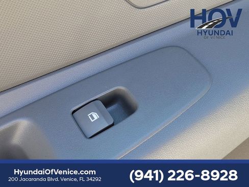 Certified 2024 Hyundai Elantra SEL FWD image 21