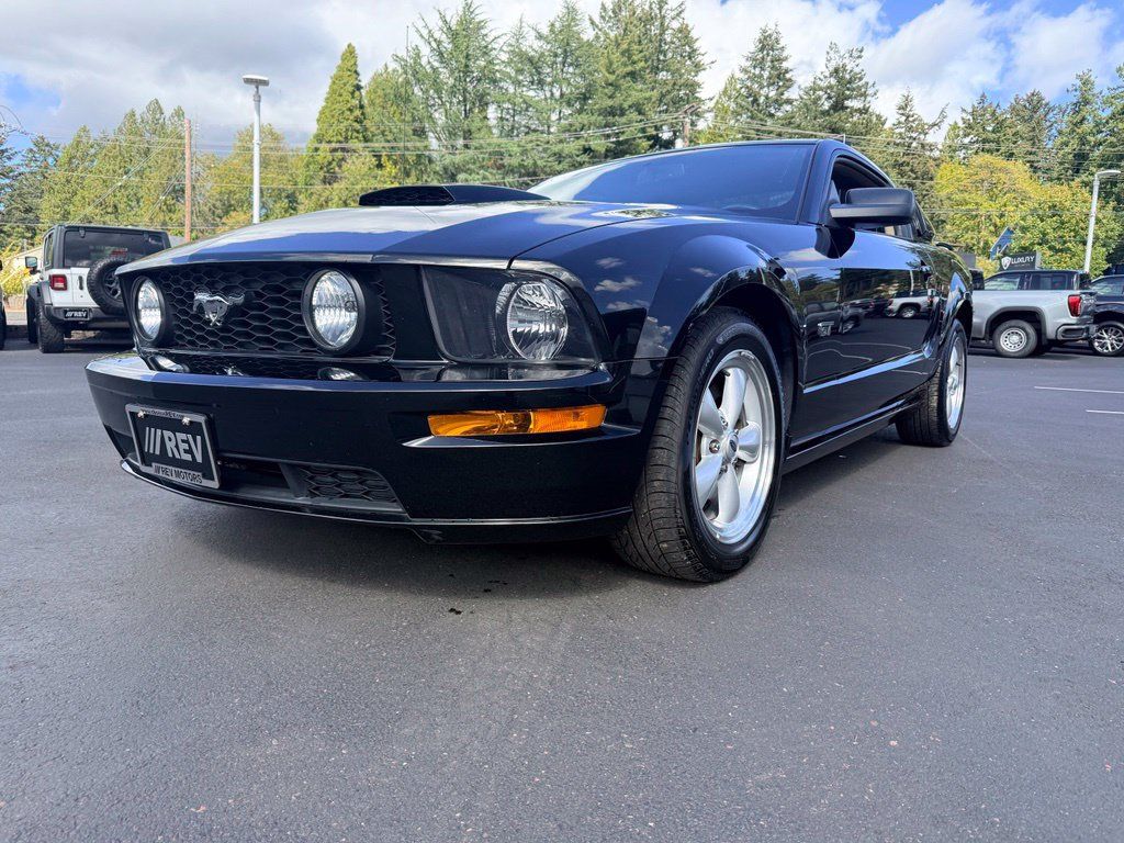 Used 2007 Ford Mustang GT RWD image 1