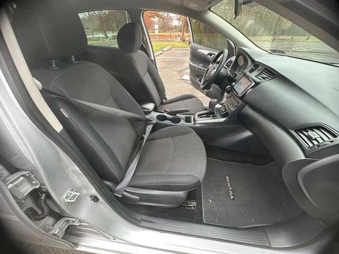 Used 2019 Nissan Sentra S image 12