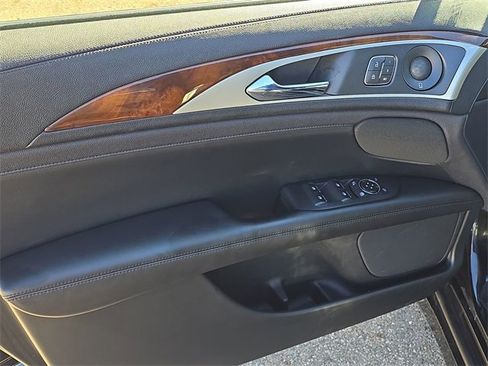 Used 2020 Lincoln MKZ Reserve w/ Elements Package image 23