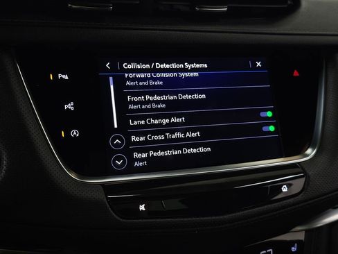 Certified 2024 Cadillac XT5 Premium Luxury w/ Technology Package AWD/4WD image 29
