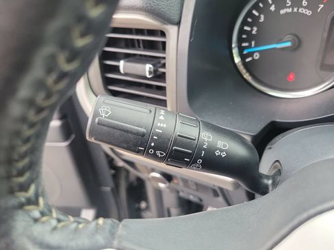 Used 2024 Ford Expedition Max XLT AWD/4WD image 31