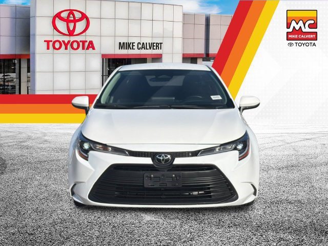 Used 2026 Toyota Corolla LE FWD image 8