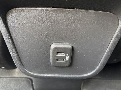 Used 2021 Chevrolet Equinox LT w/ Driver Convenience Package FWD image 39