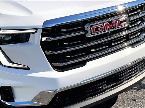 Used 2025 GMC Acadia Elevation image 34