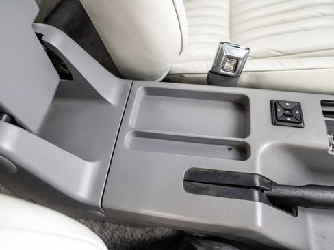 Used 1993 Ford Mustang LX RWD image 64