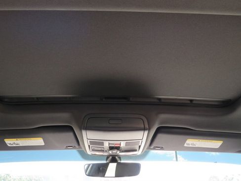 Used 2017 Volkswagen Jetta GLI FWD image 15