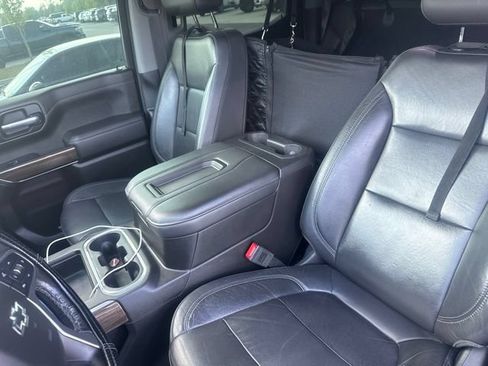 Used 2020 Chevrolet Silverado 1500 LT Trail Boss AWD/4WD image 8