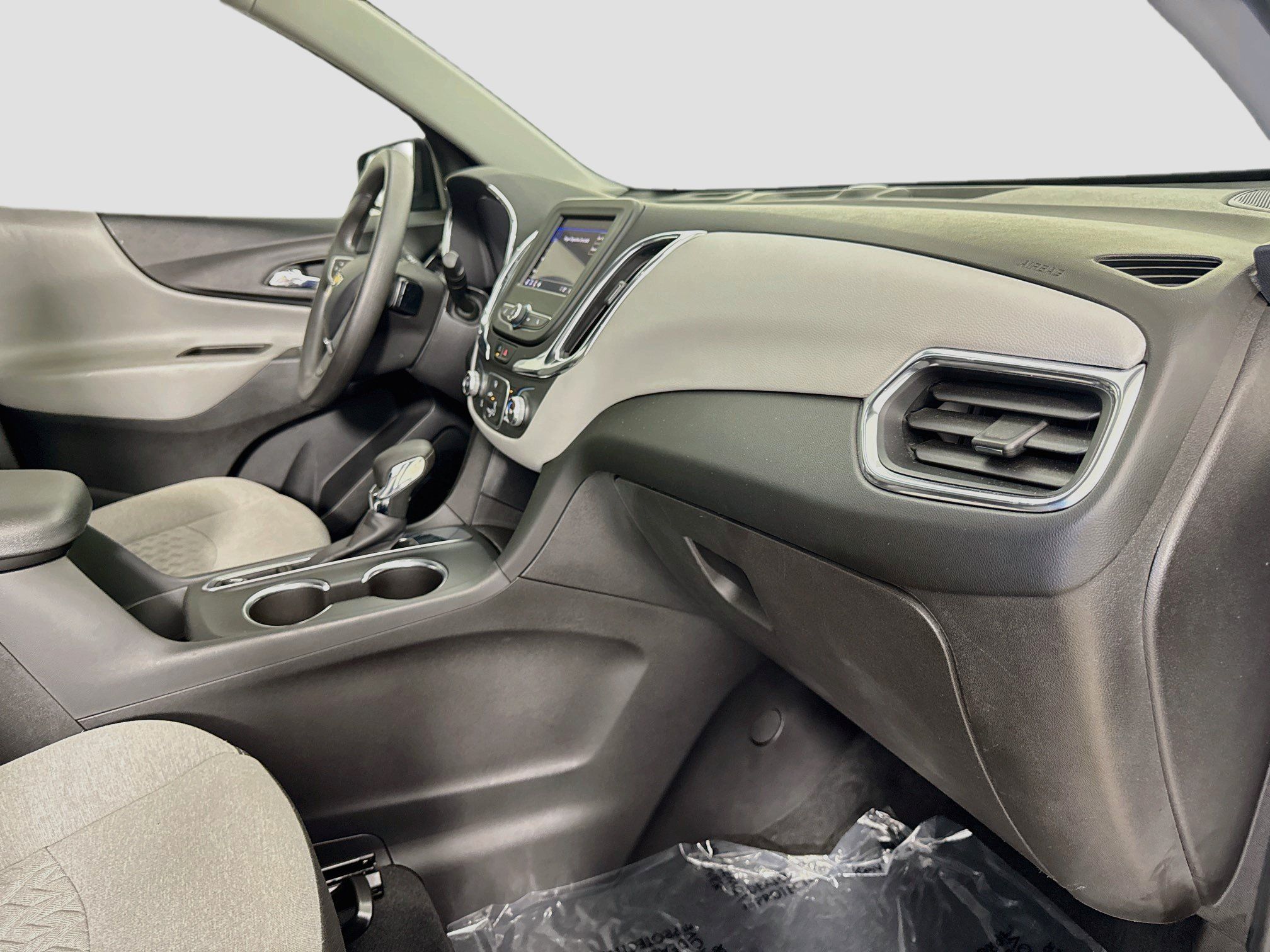 Used 2022 Chevrolet Equinox LS w/ LS Convenience Package FWD image 30
