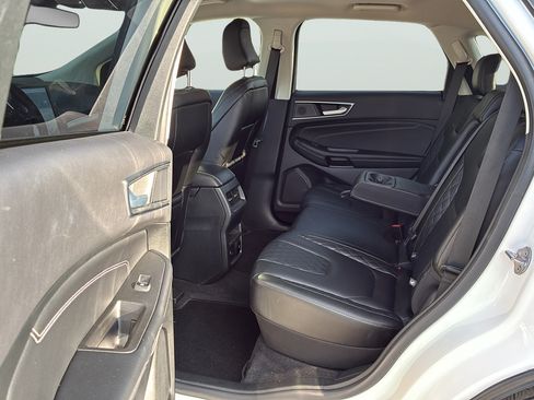 Used 2024 Ford Edge Titanium AWD/4WD image 16