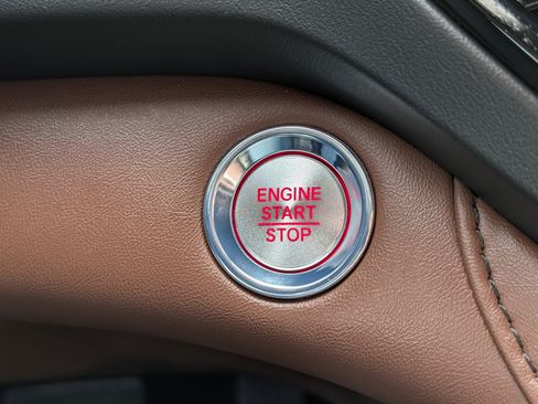 Certified 2024 Acura RDX w/Advance Package image 29