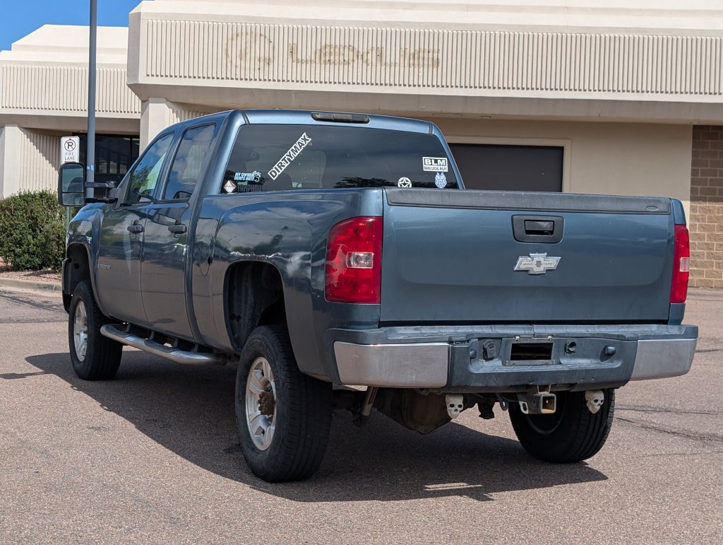 Used 2007 Chevrolet Silverado 2500 LT w/ 2LT Audio Package AWD/4WD image 5