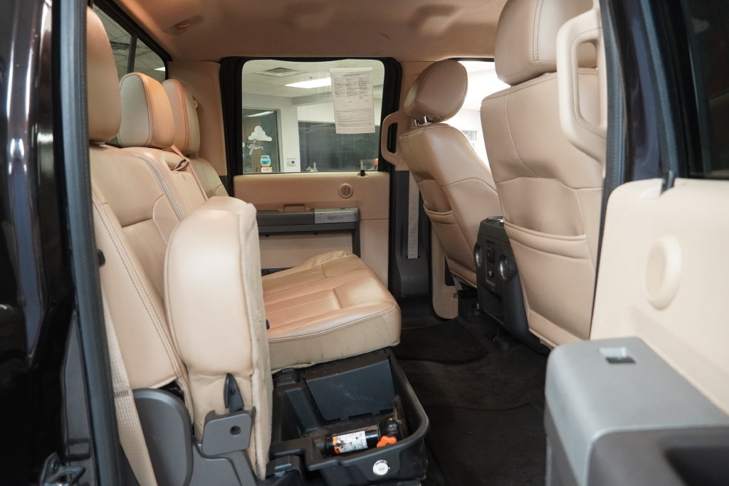 Used 2013 Ford F350 Lariat w/ Lariat Interior Pkg AWD/4WD image 30