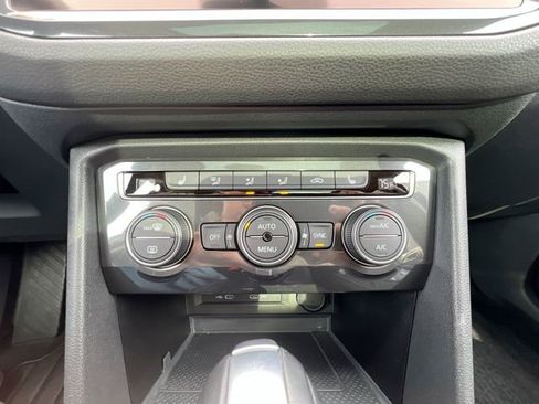 Certified 2021 Volkswagen Tiguan S image 18