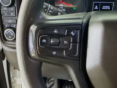 Used 2022 Chevrolet Silverado 1500 W/T w/ WT Value Package AWD/4WD image 14