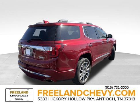Used 2023 GMC Acadia Denali image 3