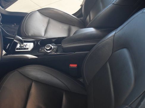 Used 2018 INFINITI QX30 Premium w/ Navigation Package image 49