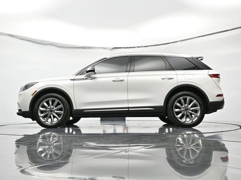 Used 2022 Lincoln Corsair FWD w/ Premium Package image 54