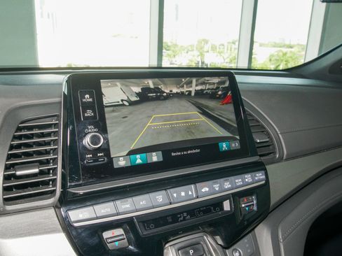 Used 2025 Honda Odyssey Sport-L image 40