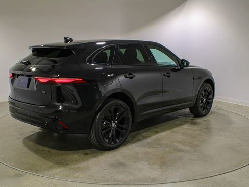 New 2026 Jaguar F-PACE R-Dynamic S image 5