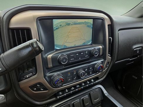 Used 2018 GMC Sierra 3500 Denali w/ Duramax Plus Package AWD/4WD image 17