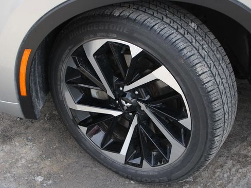 Used 2024 Mitsubishi Outlander SEL image 19