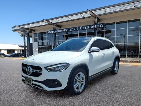 Certified 2022 Mercedes-Benz GLA 250 4MATIC image 7
