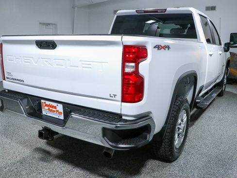Used 2024 Chevrolet Silverado 2500 LT AWD/4WD image 7