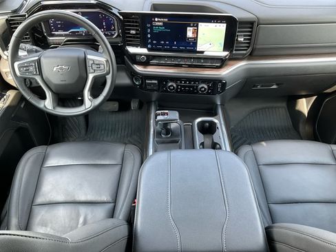 Used 2025 Chevrolet Silverado 1500 RST AWD/4WD image 10