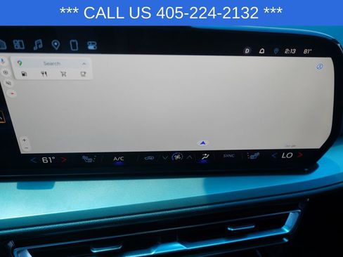 Used 2025 Chevrolet Traverse LT FWD image 36