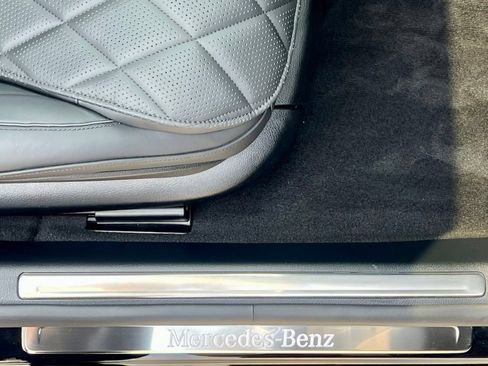 Certified 2023 Mercedes-Benz S 580 4MATIC Sedan image 25