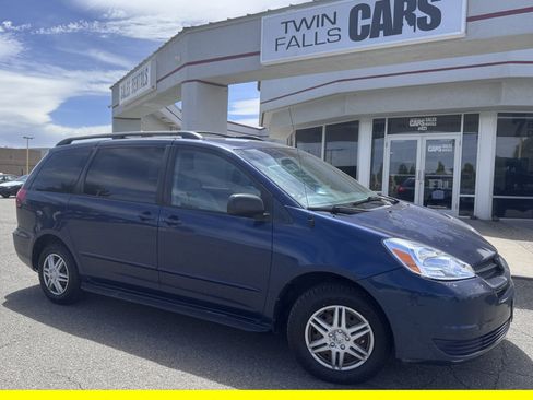 Used 2004 Toyota Sienna CE FWD image 1