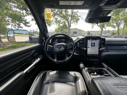 Used 2022 RAM 3500 Limited AWD/4WD image 17