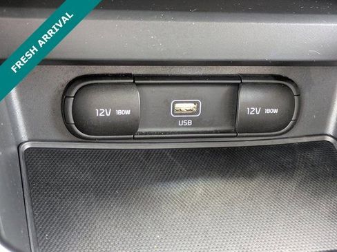Used 2021 Kia Soul LX FWD image 28