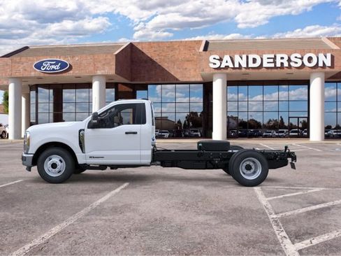 New 2026 Ford F350 XL w/ XL Chrome Package RWD image 4