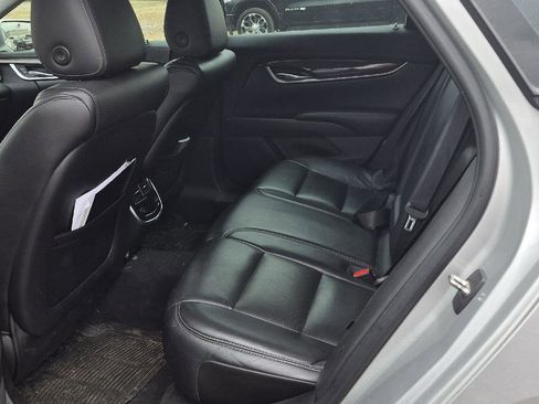 Used 2017 Cadillac XTS Luxury image 4