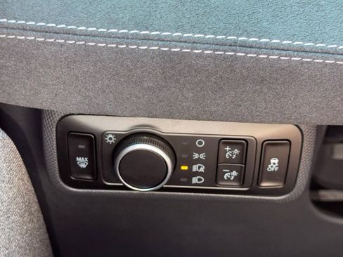 New 2025 Ford Mustang Mach-E GT w/ Bronze Appearance Package image 38